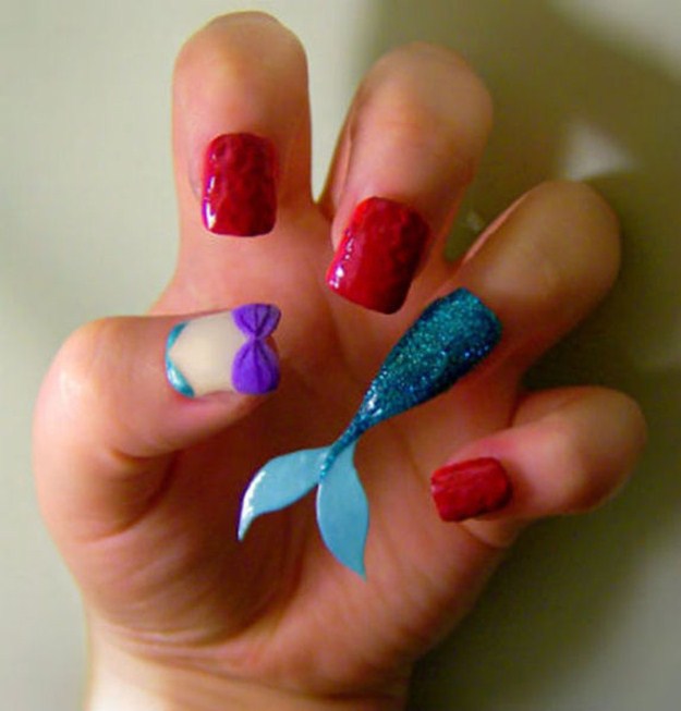 Here-Comes-the-Pop-Culture-Nails-009