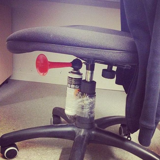 24 Nice prank ideas for April Fools Day 013