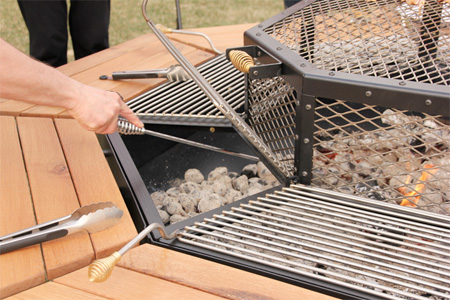 Barbecue Grill Table 006