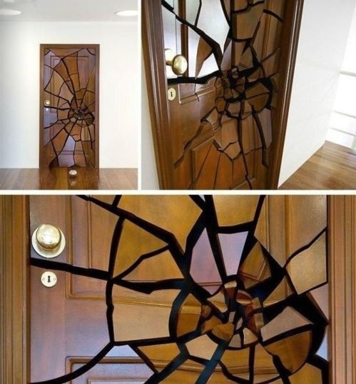 smashed_door