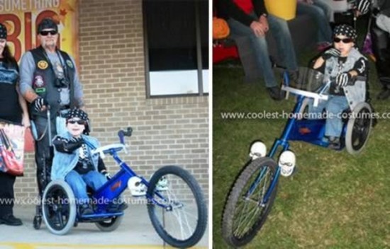 12-Awesome-Wheelchair-Halloween-Costumes-010