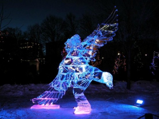 Beautiful-Ice-Sculptures-011