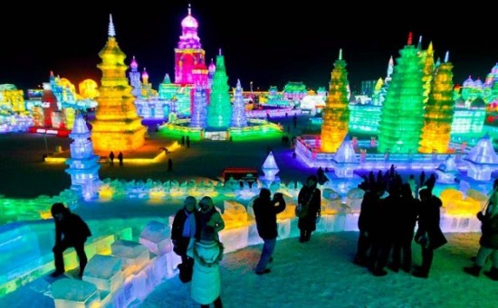 Ice-and-Snow-Sculpture-Festival-001