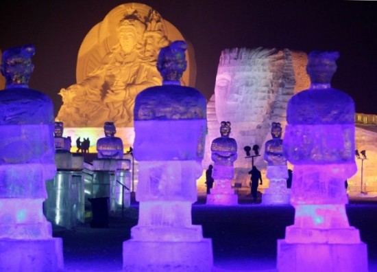 Ice-and-Snow-Sculpture-Festival-028