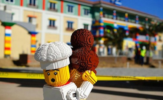 Real-Lego-hotel-002