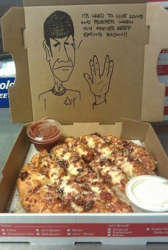 20-Hilariously-Creative-Pizza-Box-Drawing-012