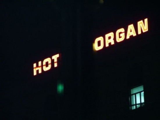 Neon-Sign-Fails-Produce-Hilarious-and-Unfortunate-Messaging-030