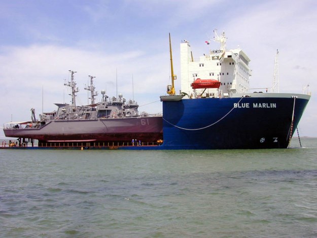 The-Giant-Ship-That-Ships-Other-Ships-009