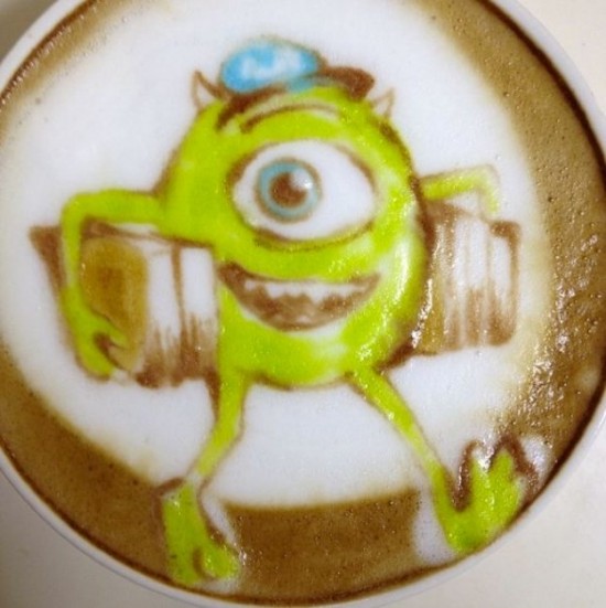 Nerdy-Latte-Art-in-Color-is-a-Treat-004
