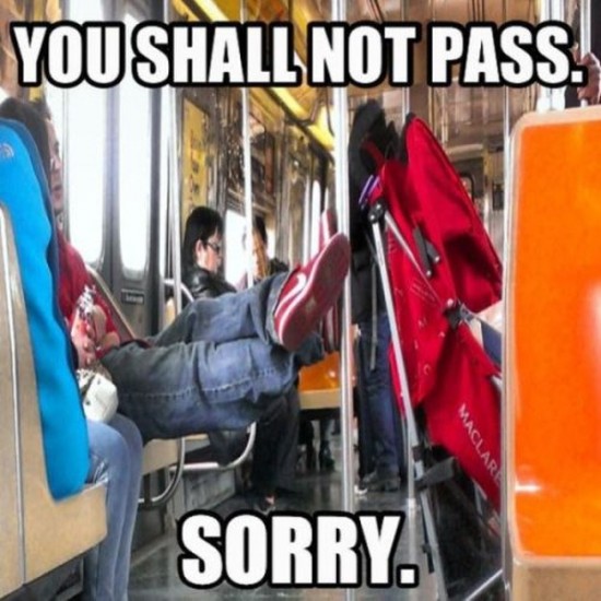 New-York-subway-riders-will-not-adjust-019