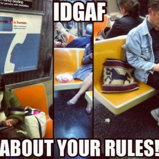 New-York-subway-riders-will-not-adjust-025