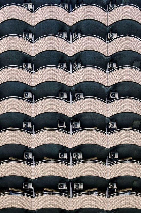 Urban-Architecture-Patterned-in-Photographs-004