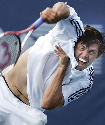 19-Funny-Tennis-Faces-014