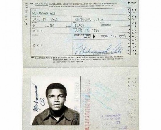 Famous-People-And-Their-Passports-003