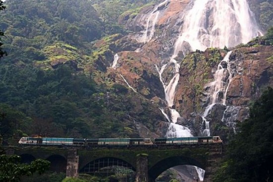 Railroad-Bridge-Near-Dudhsagar-Falls-005