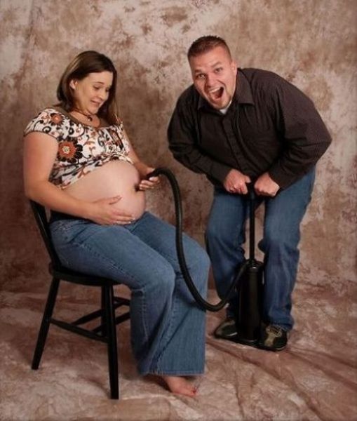Totally-Embarrassing-Pregnancy-Announcements-018
