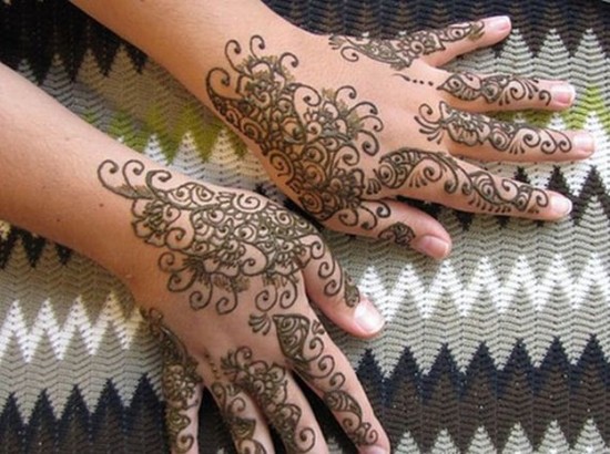 Beautiful-Henna-Tattoos-030