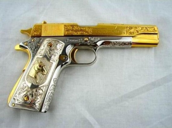 Engraved-Weapons-That-Are-Almost-Works-of-Art-005