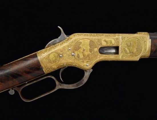 Engraved-Weapons-That-Are-Almost-Works-of-Art-013
