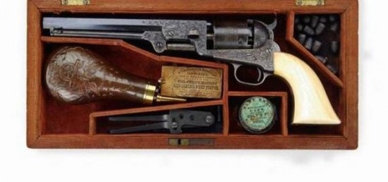 Engraved-Weapons-That-Are-Almost-Works-of-Art-015