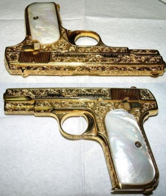 Engraved-Weapons-That-Are-Almost-Works-of-Art-028