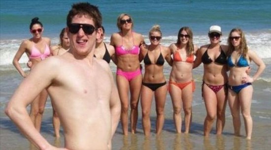 Only the best photobombs (via cheezburger)