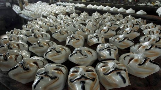 Production-Of-The-Fawkes-Masks-004