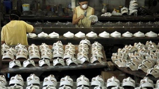 Production-Of-The-Fawkes-Masks-005