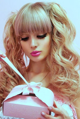 The-Human-Barbie-Doll-021
