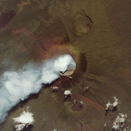 Volcanic-Eruptions-as-Seen-from-Space-007