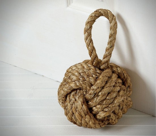 9-Great-Decorative-Doorstops-For-Your-Home-010