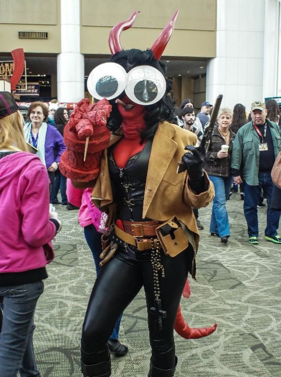 Cosplay-with-Giant-Googly-Eyes-007