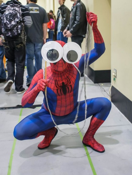 Cosplay-with-Giant-Googly-Eyes-025