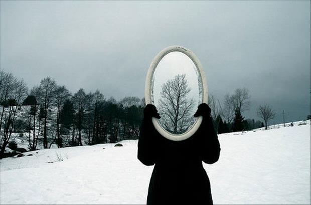 Funny-Reflection-Pictures-006 - FunCage