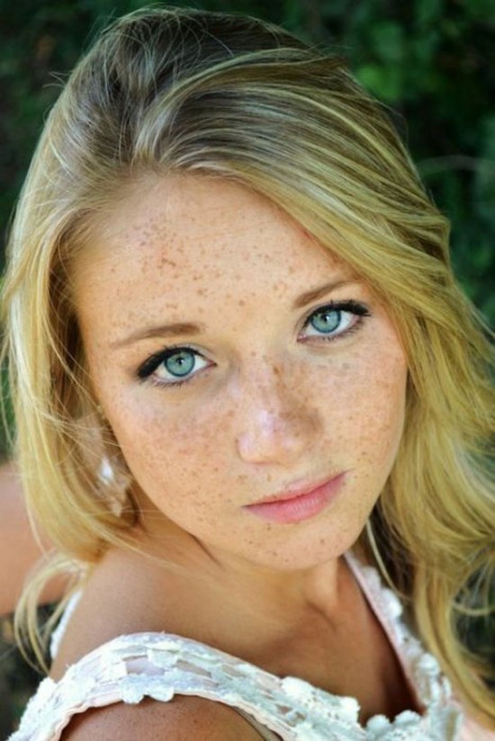 Girls With Beautiful Eyes (43 Photos) - FunCage