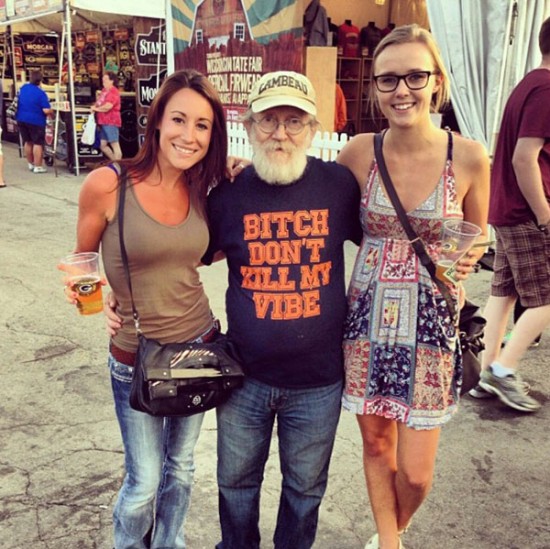 Old-People -With-Awesome-Tshirts-001