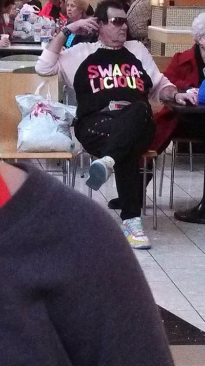 Old-People -With-Awesome-Tshirts-014
