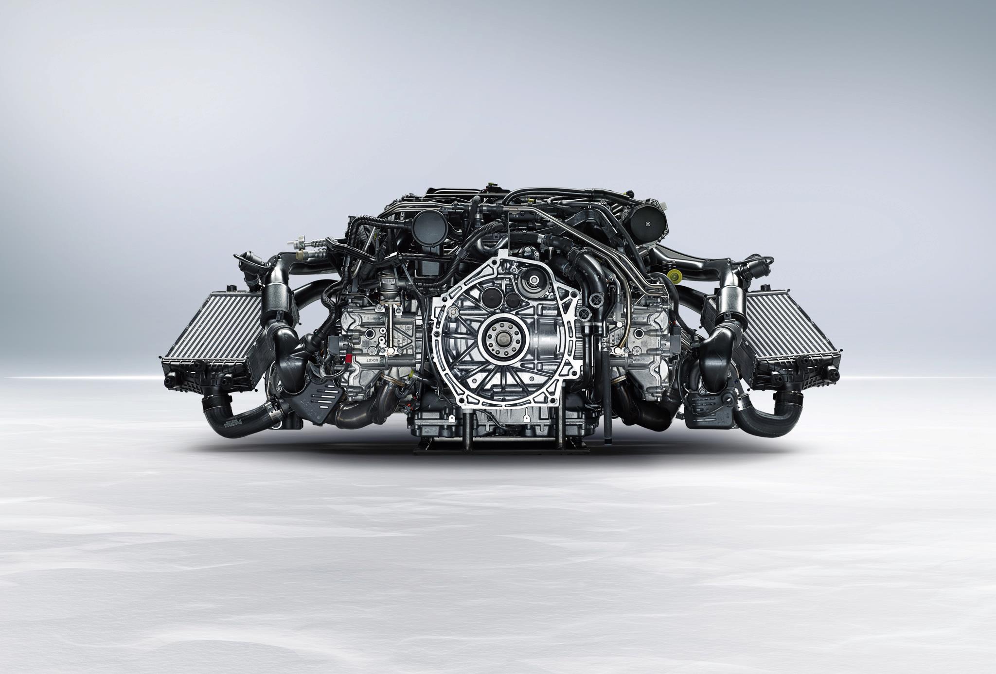 Pretty-girls-wishing-to-show-off-figure-016