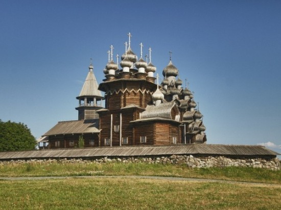 Spectacular-Wooden-Churches-From-Russia-003