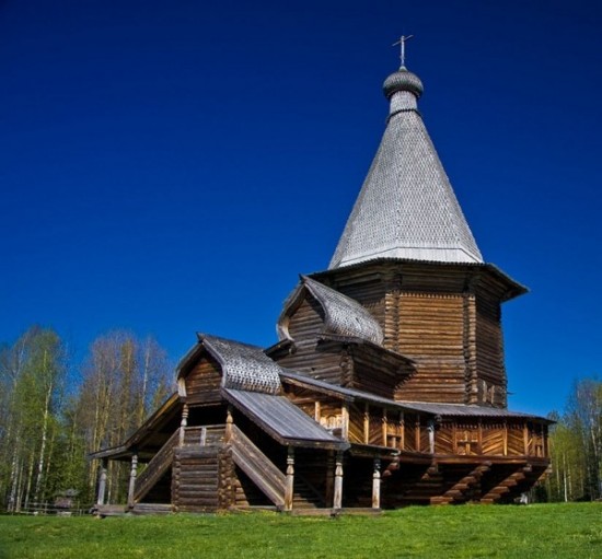 Spectacular-Wooden-Churches-From-Russia-005