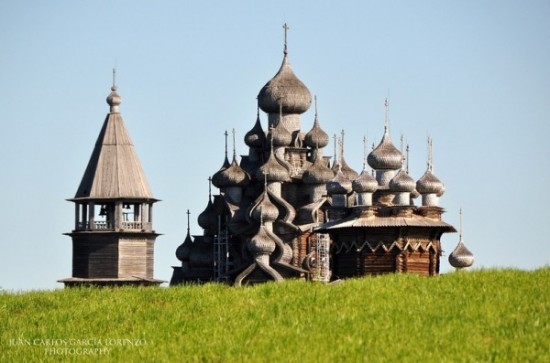Spectacular-Wooden-Churches-From-Russia-010