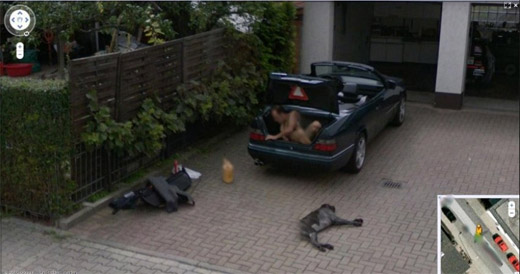 10-Embarrasing-Shots-on-Google-Street-View-001