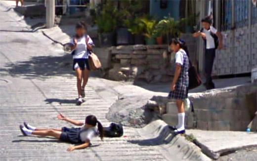 10-Embarrasing-Shots-on-Google-Street-View-008