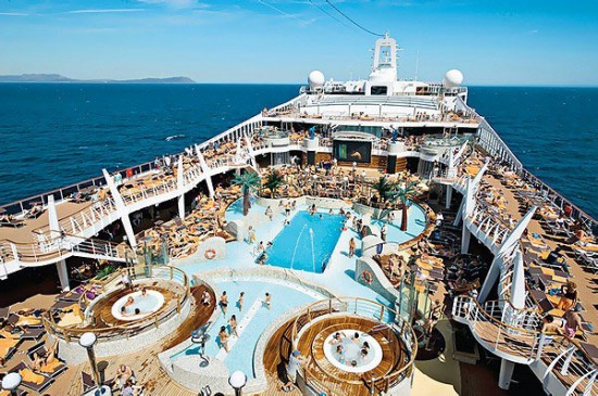 12-Most-Luxurious-Cruise-Ships-009