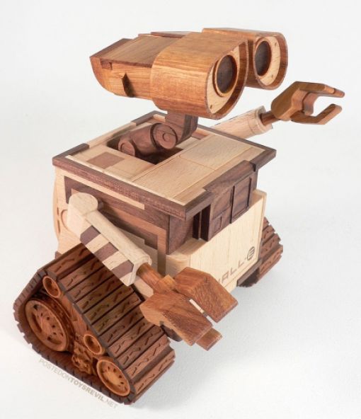 Amazing-Sculptures-Made-from-Wood-030