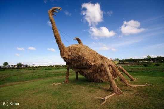 Beautiful-Straw-Beasts-From-Japan-004