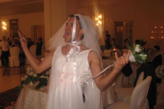 Selection-of-funny-wedding-pictures-039