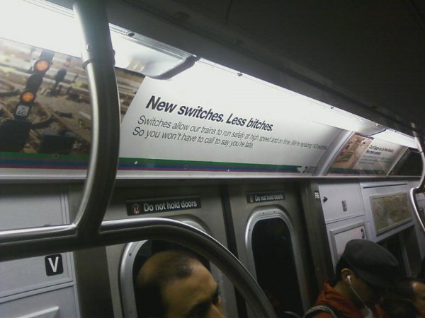 22-Crazy-Things-You-Might-Find-on-the-New-York-City-Subway-011
