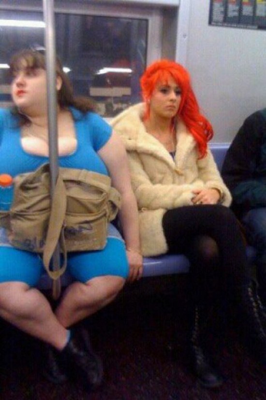 29-Weird-Things-Seen-on-Public-Transportation-021