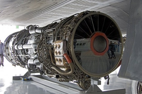 A-Tribute-To-The-Majestic-Beauty-Of-Engines-019